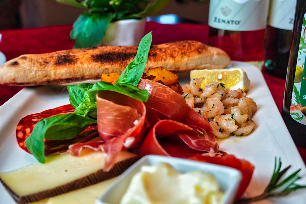 dining-restaurant-4